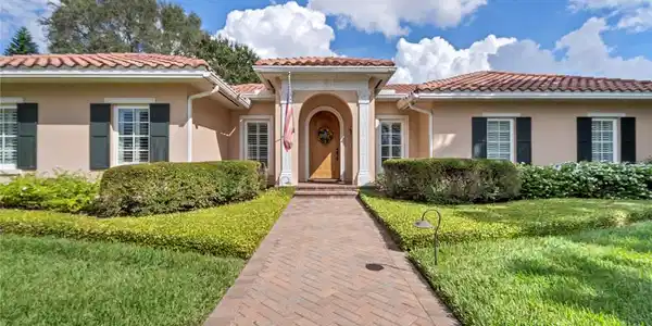 2300 SCENIC HWY