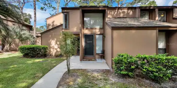 2 PINEHURST PLACE