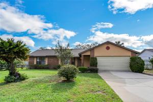 758 CLOVERLEAF