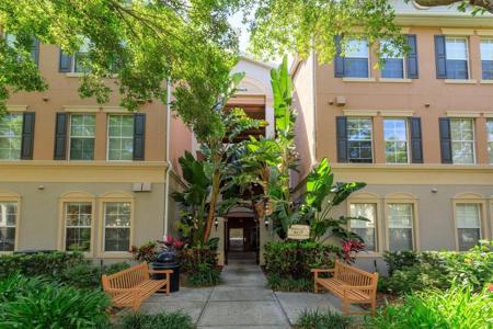8277 MARITIME FLAG STREET