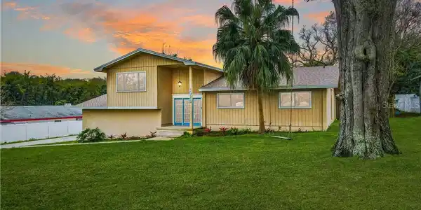 1319 VALLEY HILL E