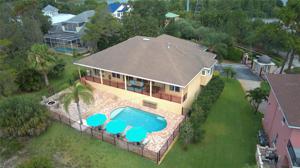 122 WATERBERRY