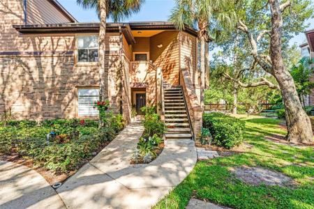 482 N PIN OAK PLACE