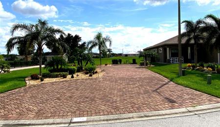 724 TEABERRY TRAIL