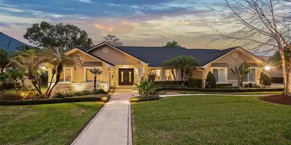 130 N SPRING LAKE DRIVE