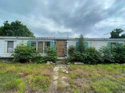 12024 LAKEVIEW DRIVE