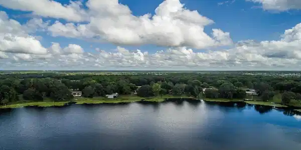 417 W BLUE WATER EDGE DRIVE
