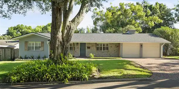 1633 CHOCTAW TRAIL