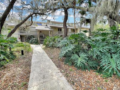 713 OLDE CAMELOT CIRCLE