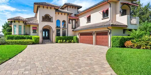 7757 SUMMERLAKE POINTE BOULEVARD