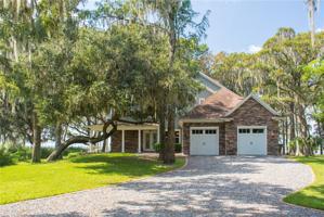 1030 OAK SHORE
