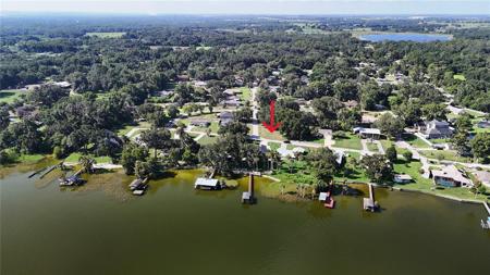 LAKESIDE DRIVE