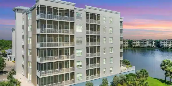 10520 BOARDWALK LOOP