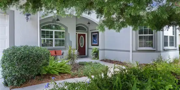 1078 LAKEVIEW LANE