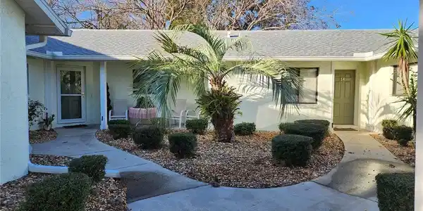 16 LAKE FOREST