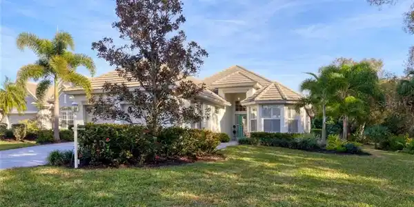 7827 HERITAGE CLASSIC COURT