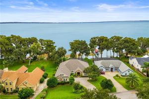 3212 INDIAN TRAIL