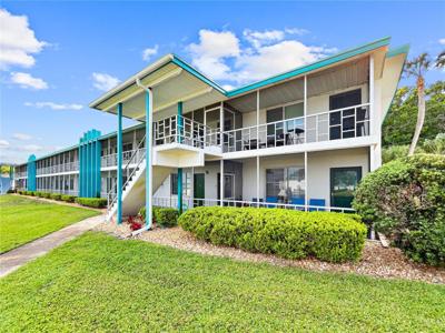 1600 W LAKE PARKER DRIVE