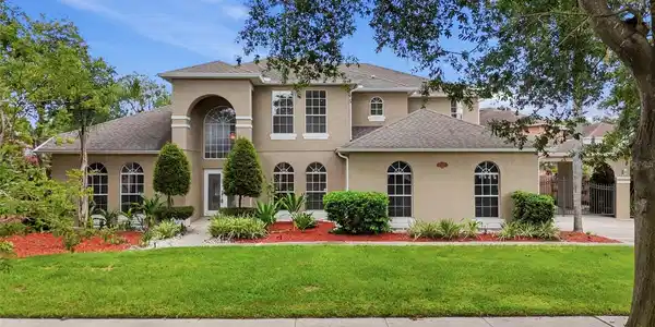 10125 FOXHURST COURT