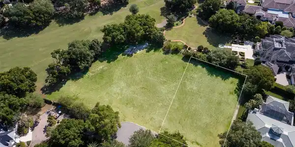 MONTERREY CLUB COURT