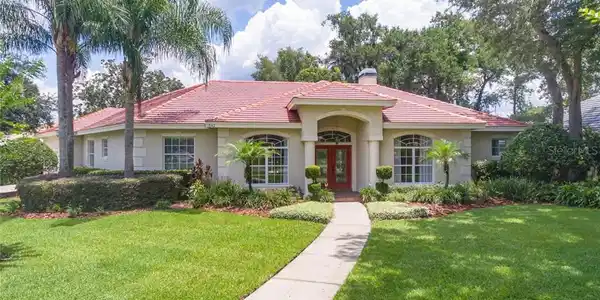 1642 MAJESTIC OAK DRIVE