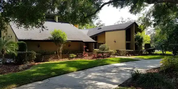 607 SWEETWATER CLUB