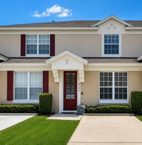8106 PRINCESS PALM LANE
