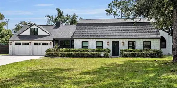110 S TIMBERCOVE