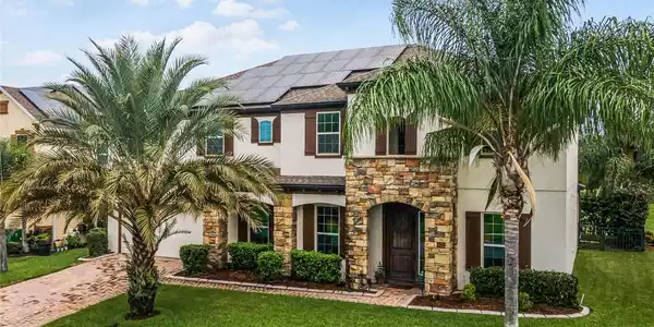 15465 HERON HIDEAWAY CIRCLE