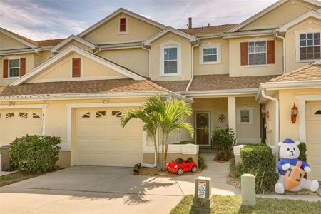 672 SPRING LAKE CIRCLE