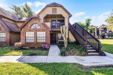 366 WATERSIDE DRIVE