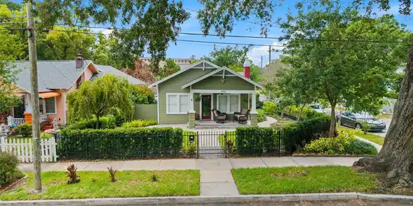 900 E PINE STREET