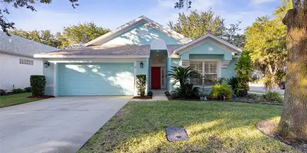 2 GLENEAGLES PLACE