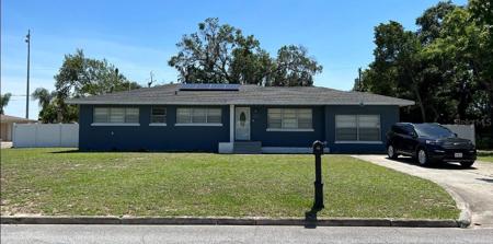 700 AVENUE F SE