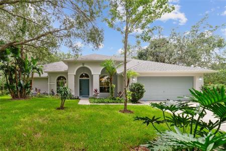 12206 LAKE VALLEY
