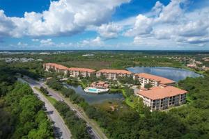 7702 LAKE VISTA