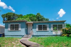 1554 ELMWOOD