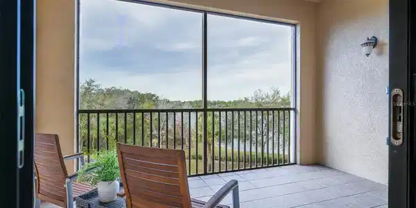 7702 LAKE VISTA COURT