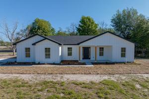 795 CROSSTOWER