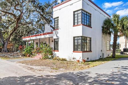 30 SE KINGS BAY DRIVE