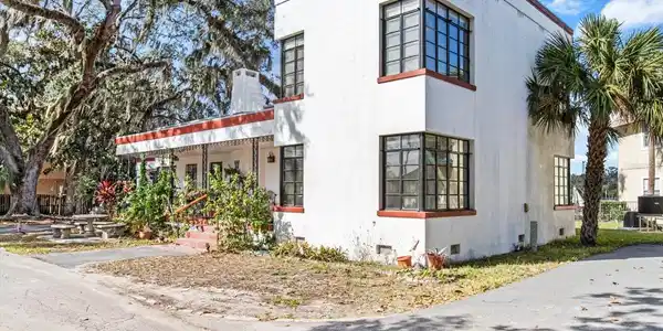 30 SE KINGS BAY DRIVE