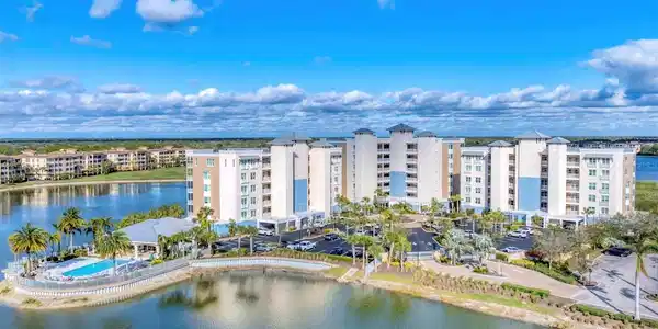 10520 BOARDWALK LOOP