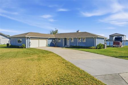 533 EDGEWATER DRIVE