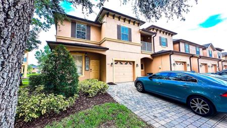 1111 LONG OAK