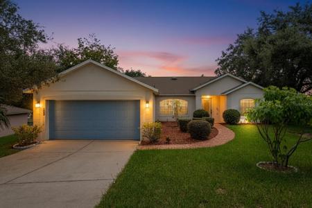 818 CHERRY LAUREL STREET W