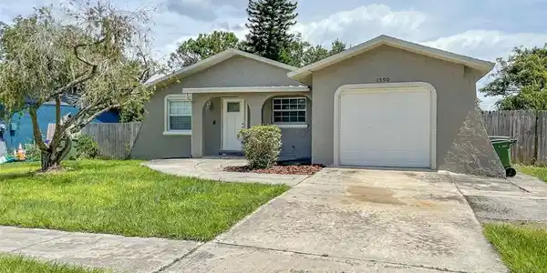 1590 FOXRIDGE SW