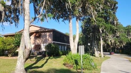 190 HICKORY WOODS COURT