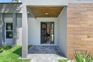 9197 BAY HILL
