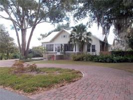 115 E PALMETTO AVENUE