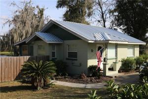 811 NORTH GROVE